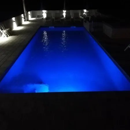 Camelia Apartament *
