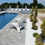 Camelia Apartment *